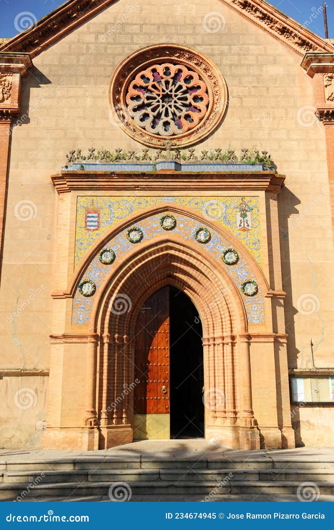 iglesia de san fernando en villanueva del rÃÂ­o y minas, provincia de sevilla, espaÃÂ±a