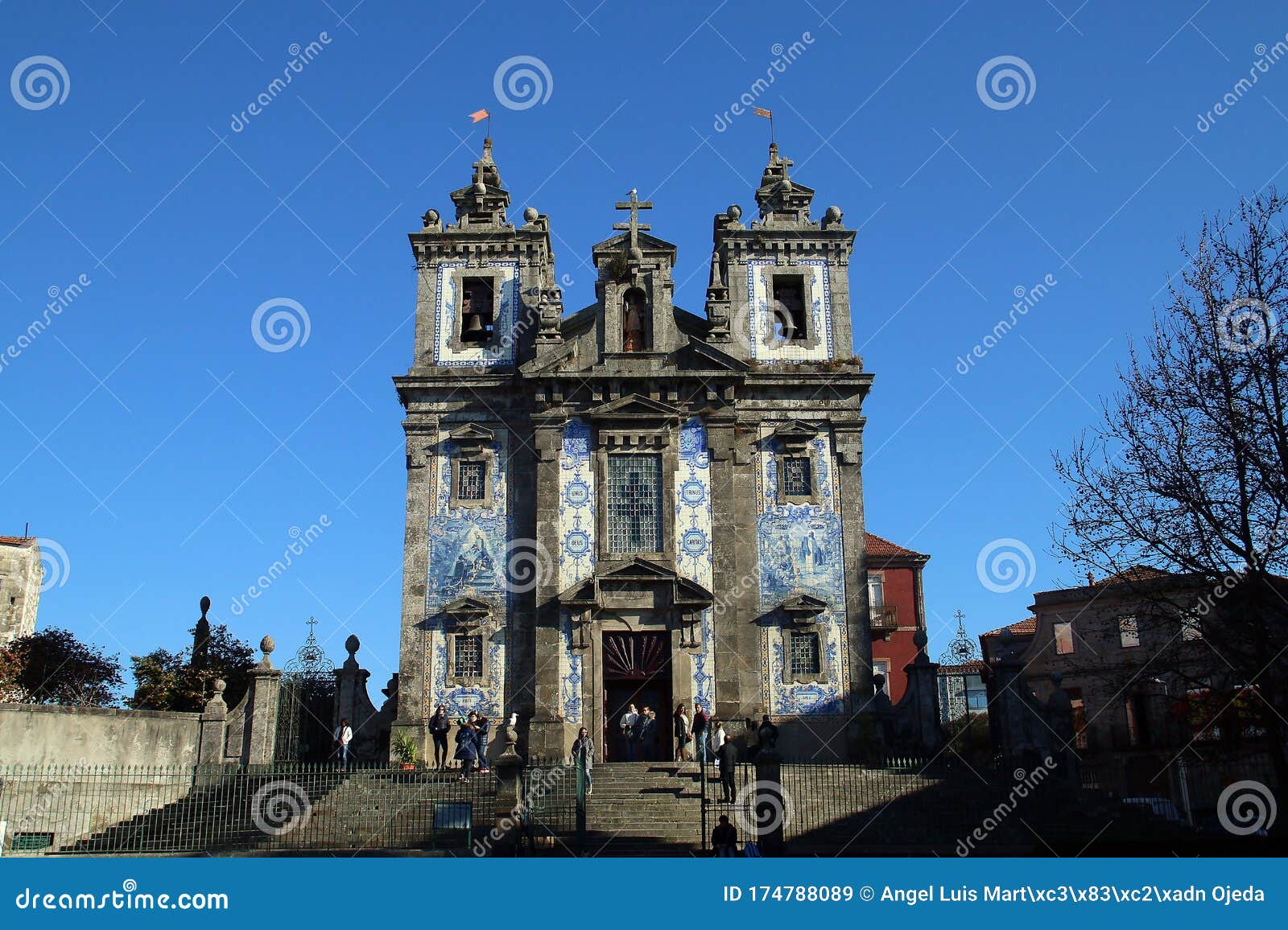 Iglesia De San Ildefonso De Oporto. Imagen de archivo editorial - Imagen de  puerto, religioso: 174788089