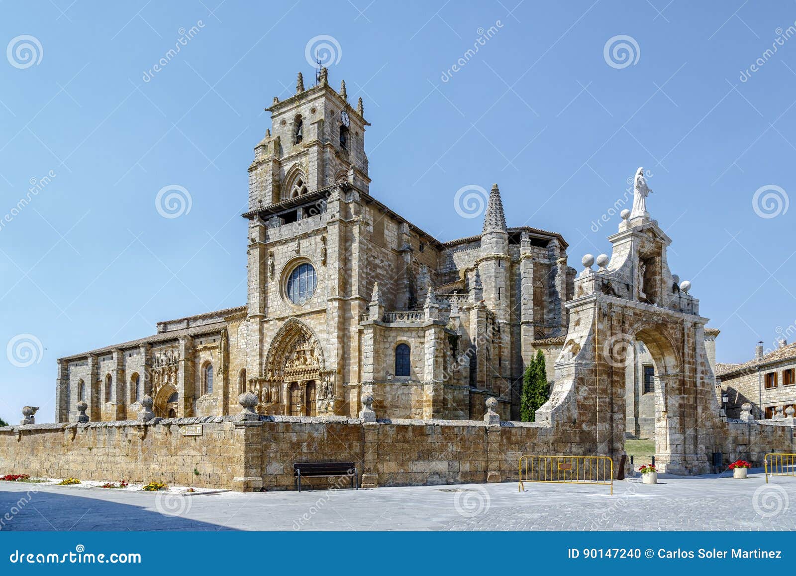 iglesia de santa maria la real, sasamon, spain