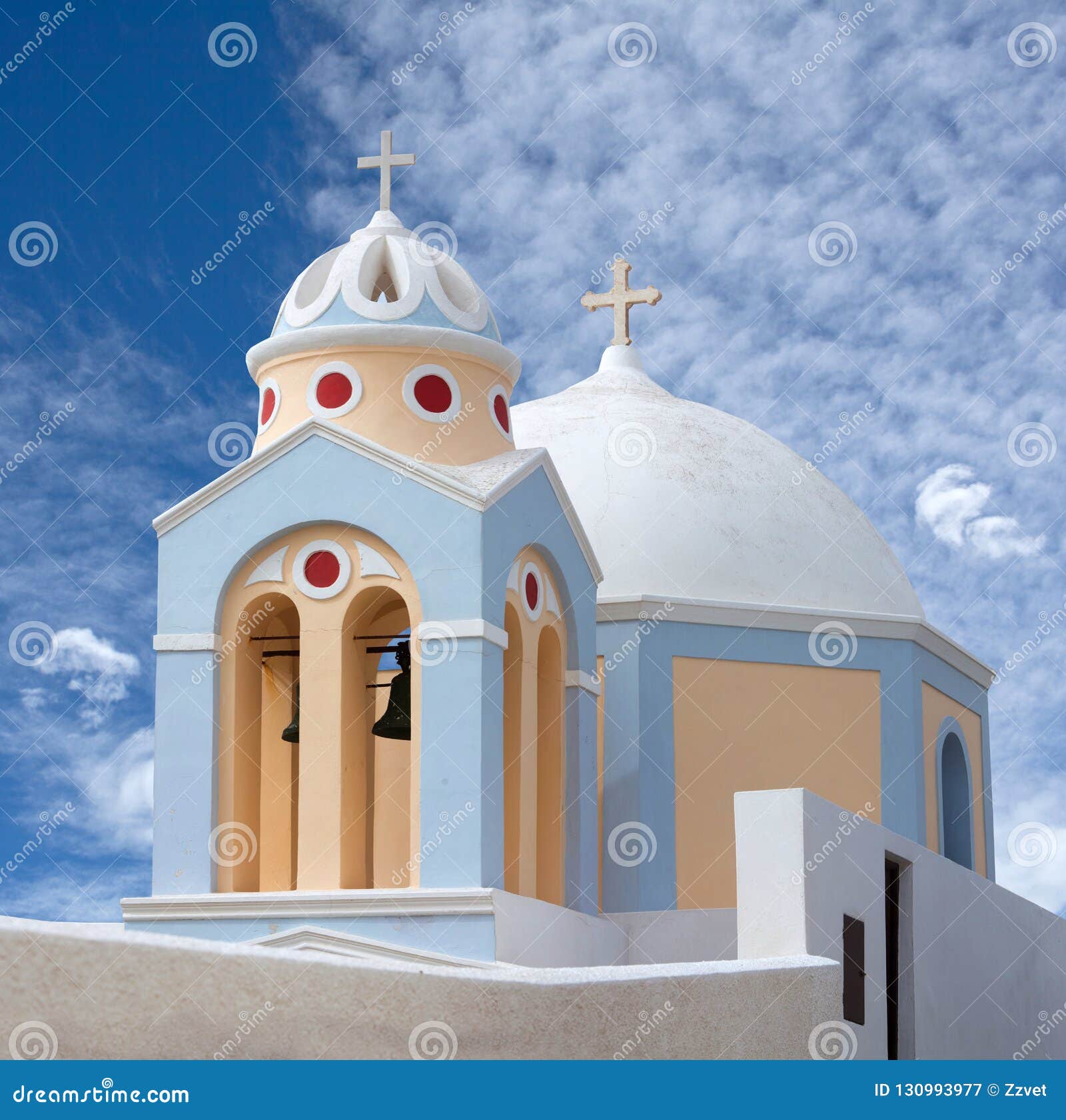 Iglesia Del Santo Stylianos En Thira En Santorini, Grecia Imagen de archivo  - Imagen de paisaje, grecia: 130993977
