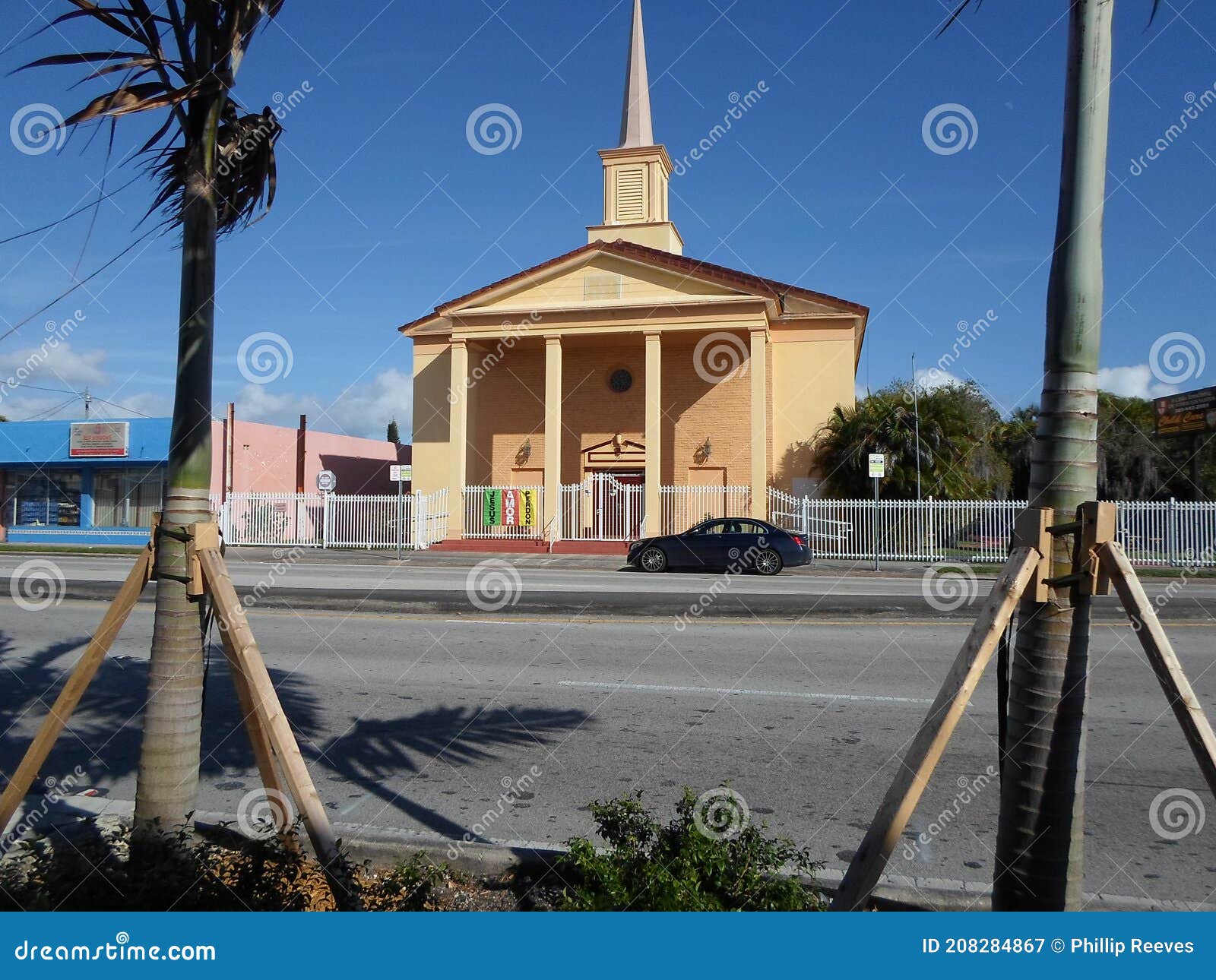 Iglesia Episcopal De Todos Santos Miami Fl Usa Imagem de Stock - Imagem de  céu, miami: 208284867