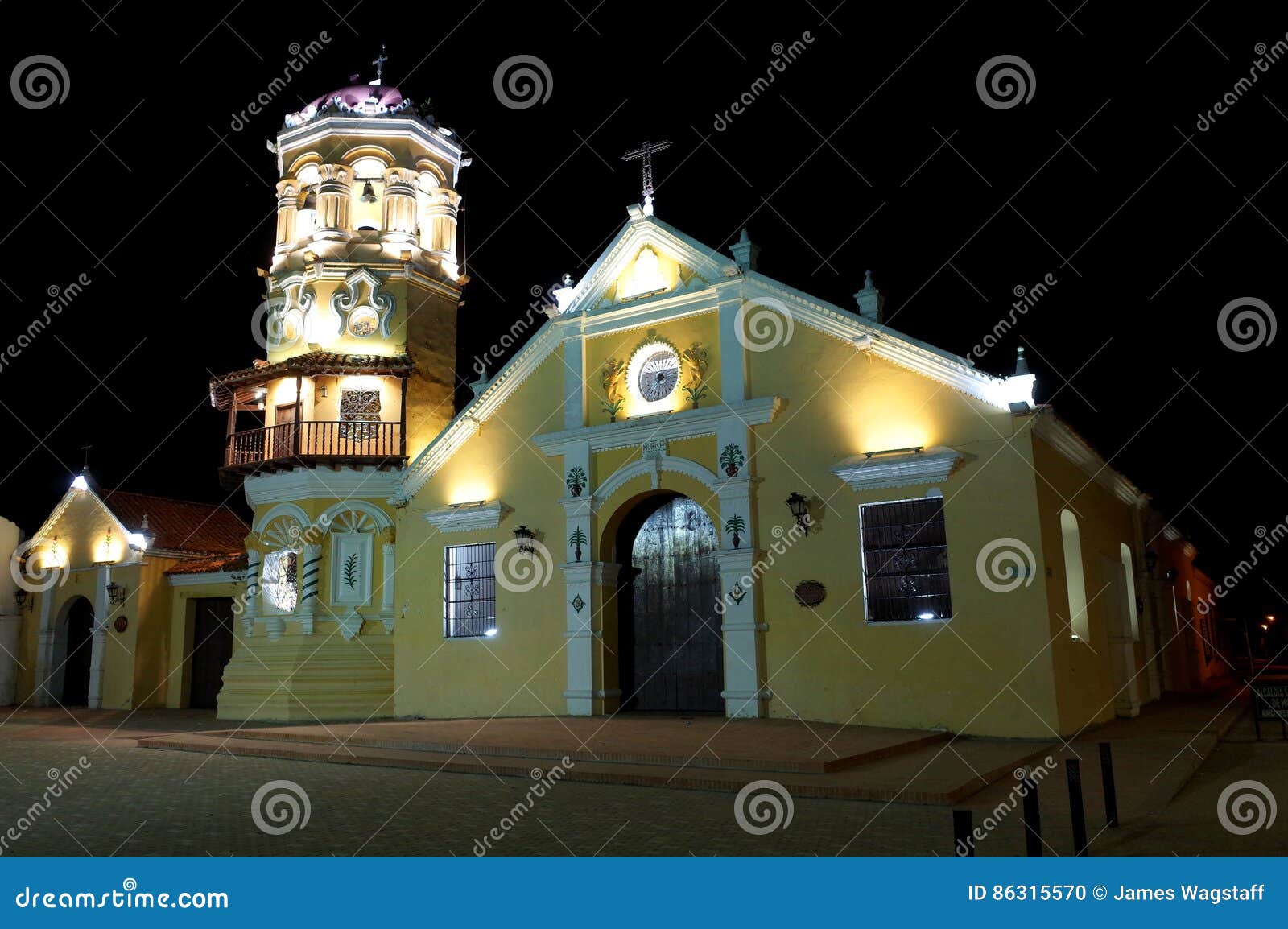 Iglesia Santa Barbara, Mompox Foto de archivo - Imagen de magdalena,  herencia: 86315570