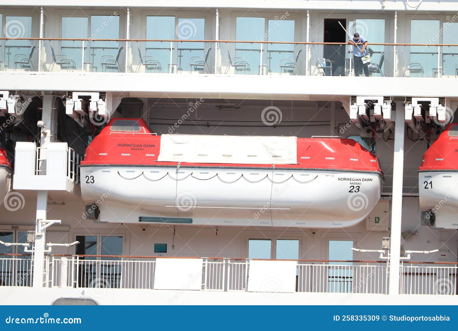 cruise ship safety boats