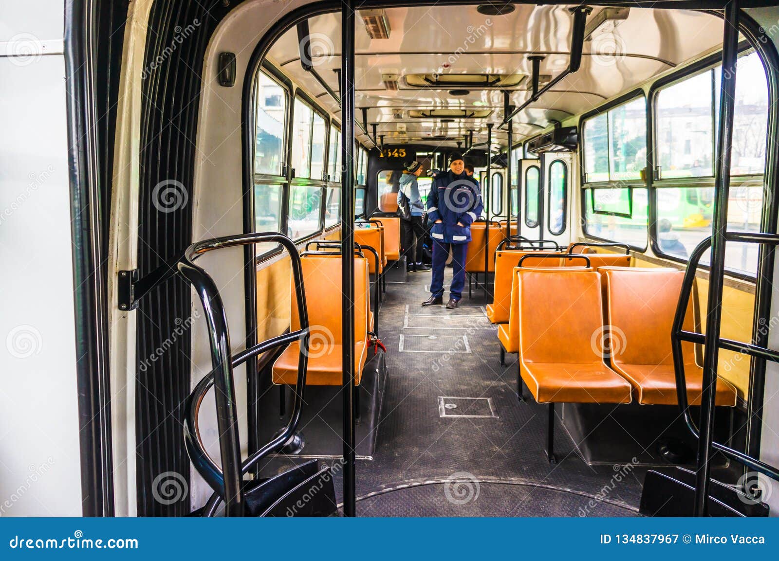 Converted Public Transport Workspaces : Ikarus Bus Office