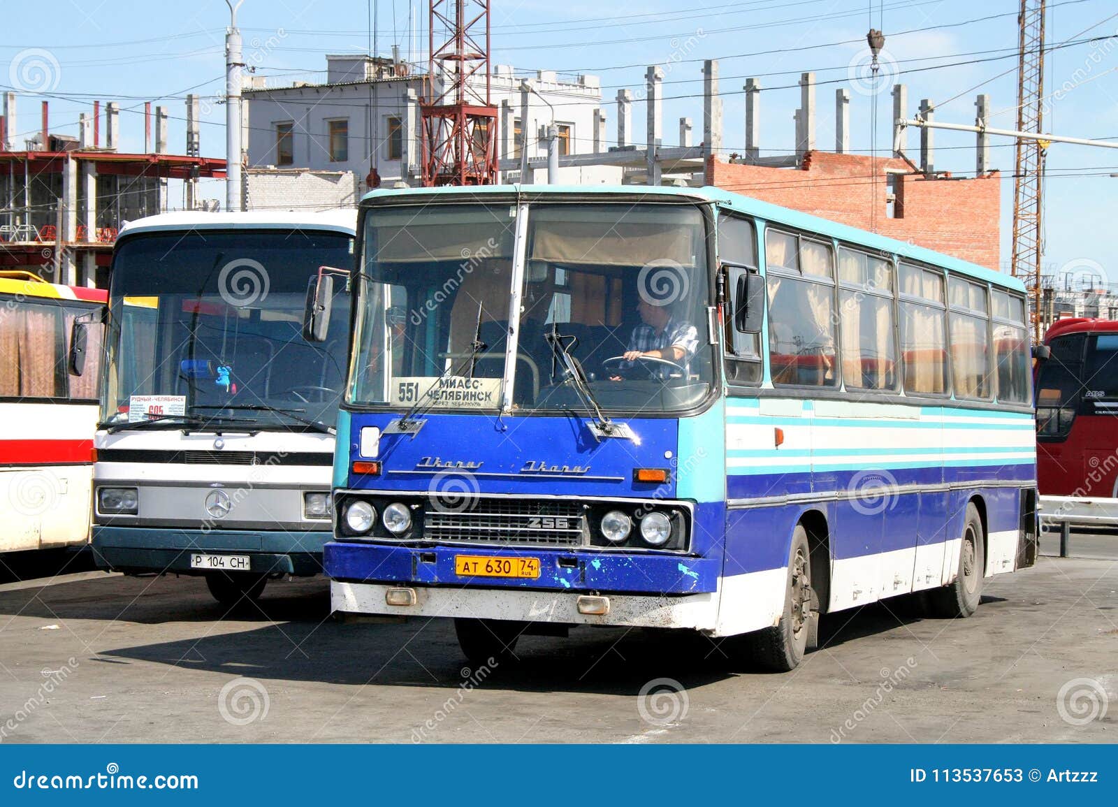 Ikarus 256