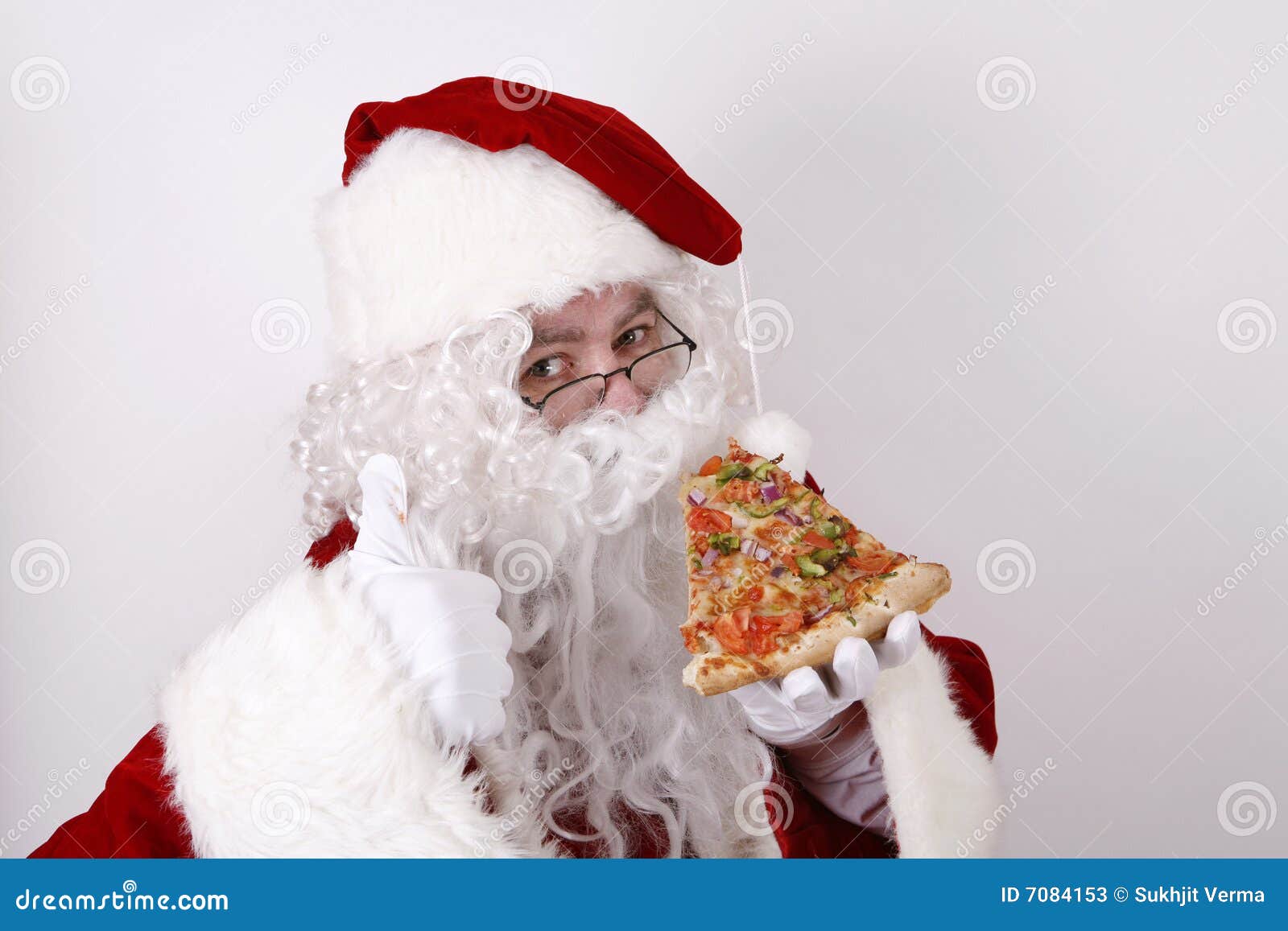 Babbo Natale Pizzeria.Il Babbo Natale Che Sorride E Che Mangia Pizza Immagine Stock Immagine Di Pizza Affamato 7084153