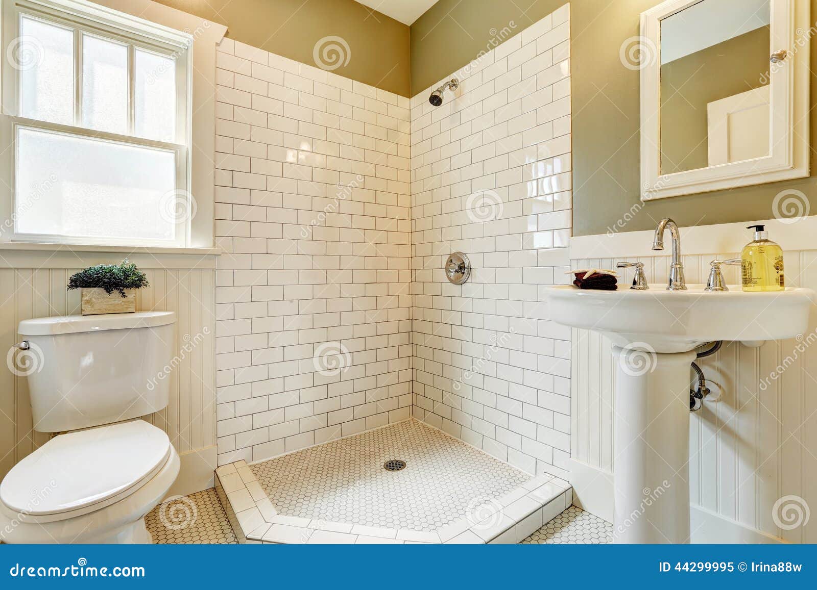 Bagno con doccia walk in: bagno con box doccia in muratura. doccia ...