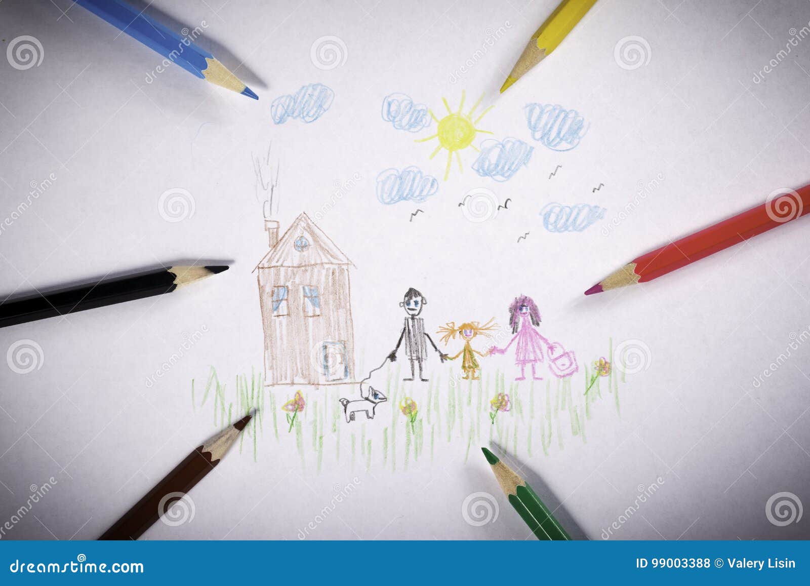 Il disegno disegna a matita la famiglia