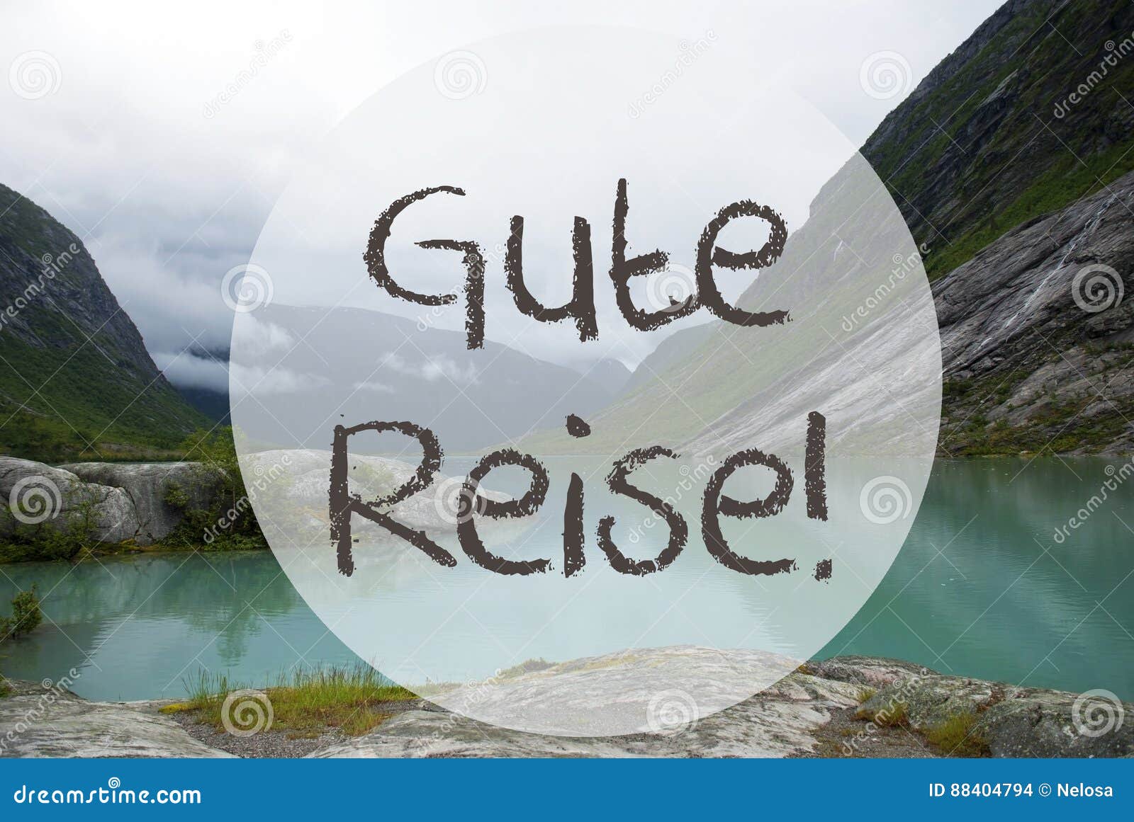 Il Lago Con Le Montagne Norvegia Gute Reise Significa Il Buon Viaggio Fotografia Stock Immagine Di Collina Saluto