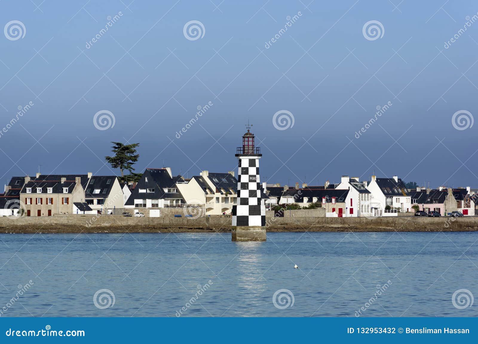 ile-tudy lighthouse in finistere coast