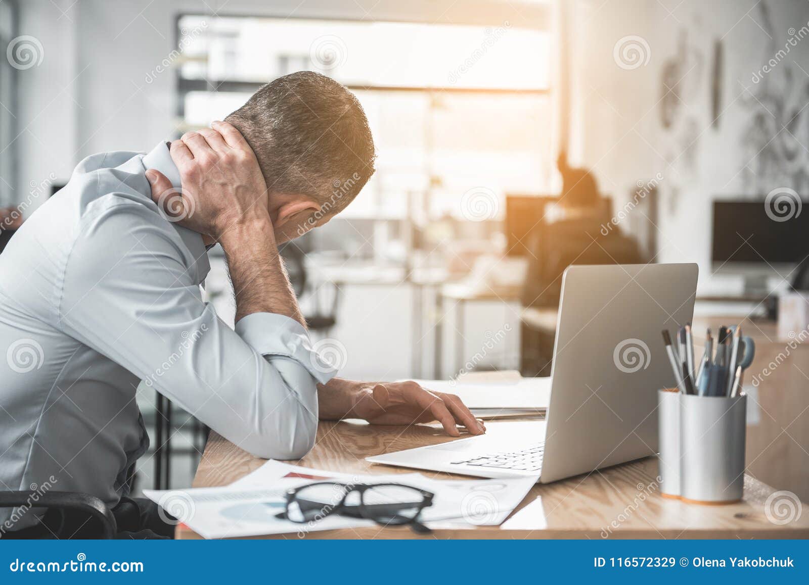 2,825 Desk Neck Pain Stock Photos Free & RoyaltyFree Stock Photos