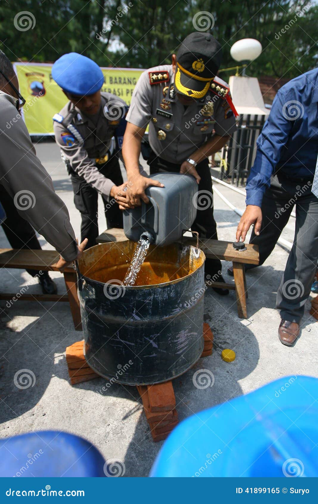 Illegal liquor editorial image. Image of security, solo 41899165