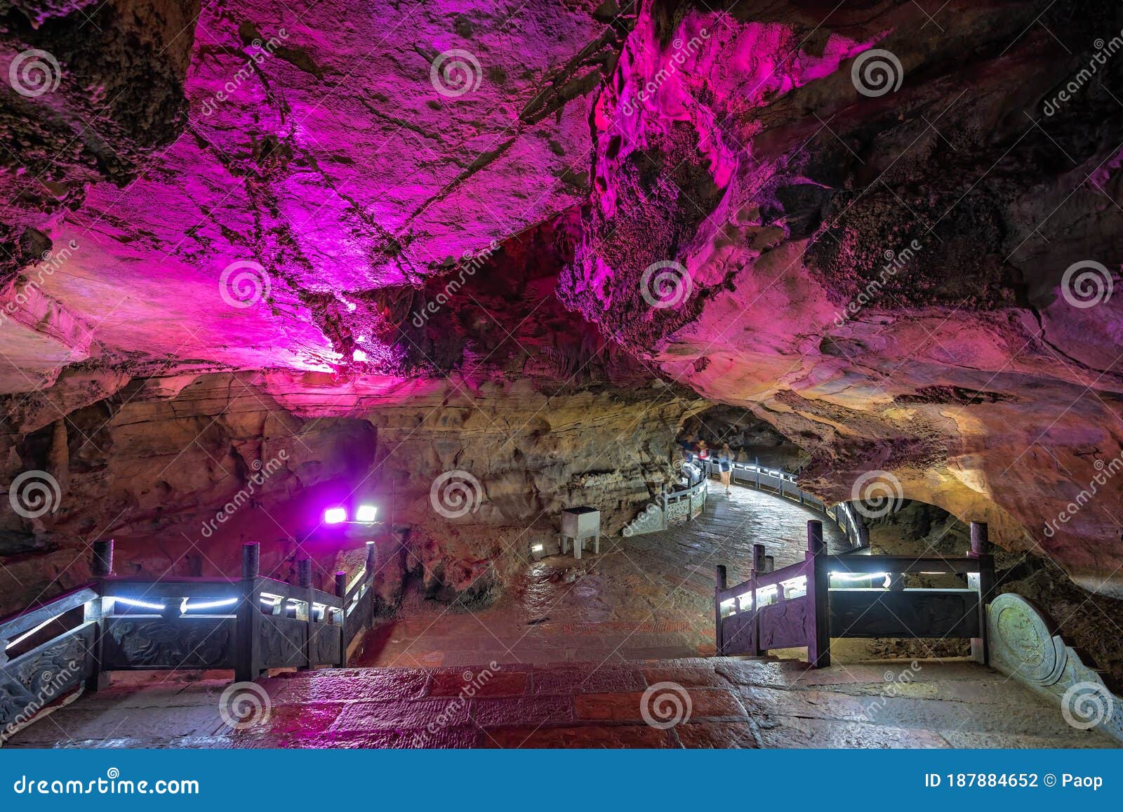 Stunning Huanglong Yellow Dragon Cave Stock Photo Image Of Caves