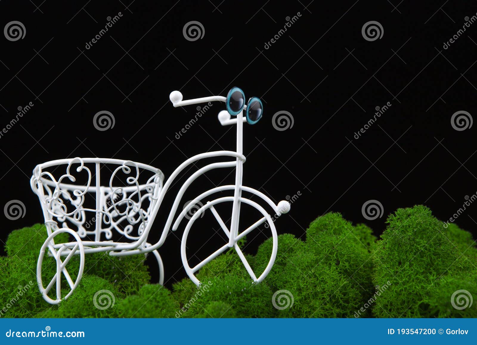 image of bicycle moss dark background