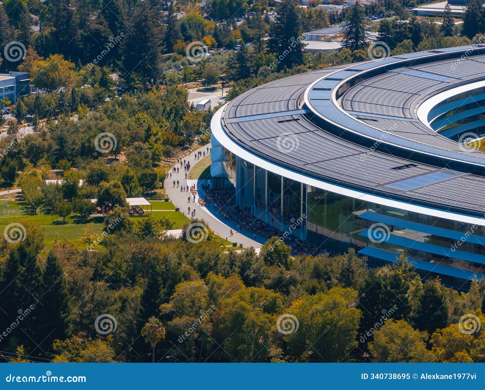 aerial view of apple park campus in cupertino, california