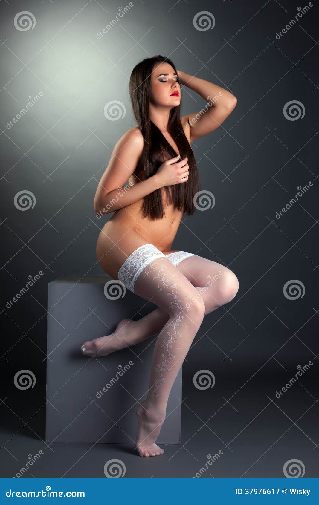 Naked model curvy Nude Busty