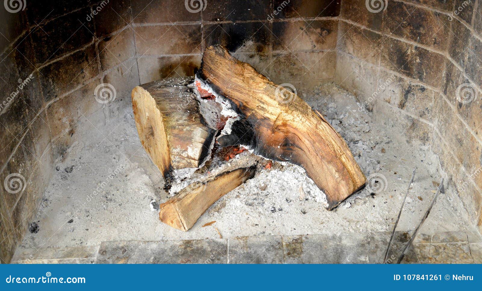 Fireplace Wood Burning Piles Hot Ash Fire Co2 Emissions Fly Ash