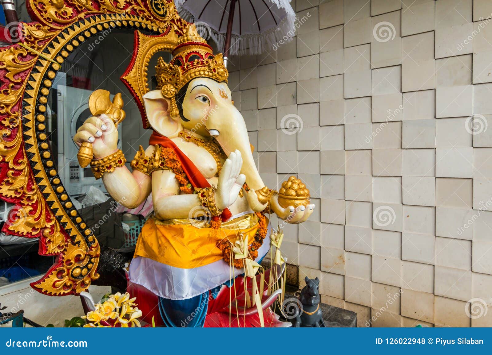 Beautiful Ganesha Hinduism Statue Stock Photo - Image of ganesha ...