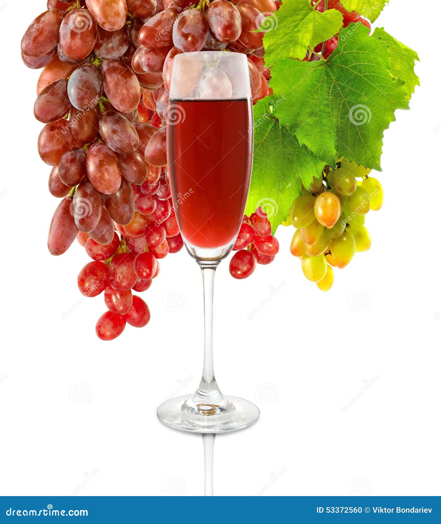 Image of a glass of wine and grapes closeup