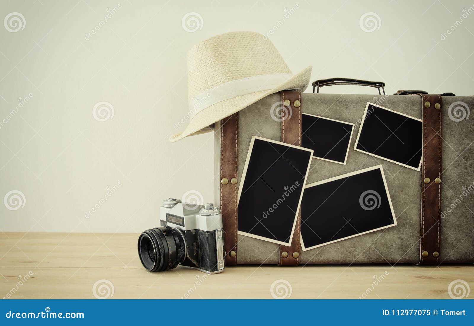Download Image Of Old Vintage Luggage, Fedora Hat, Vintage Old ...
