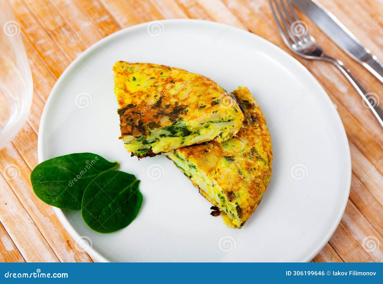 image of omelette with spinach