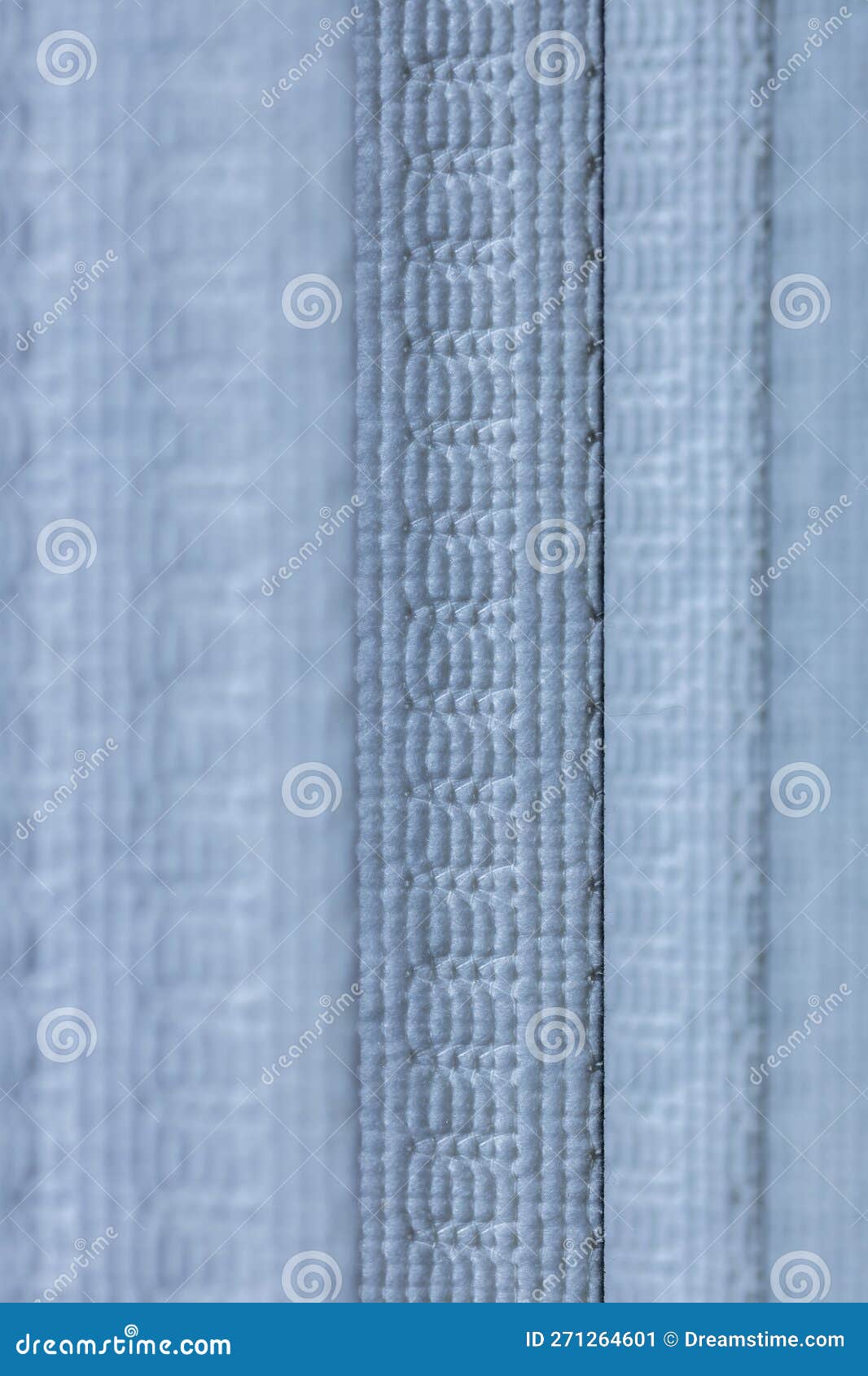 Fabric vertical blinds hi-res stock photography and images - Alamy, image size:1066x1690