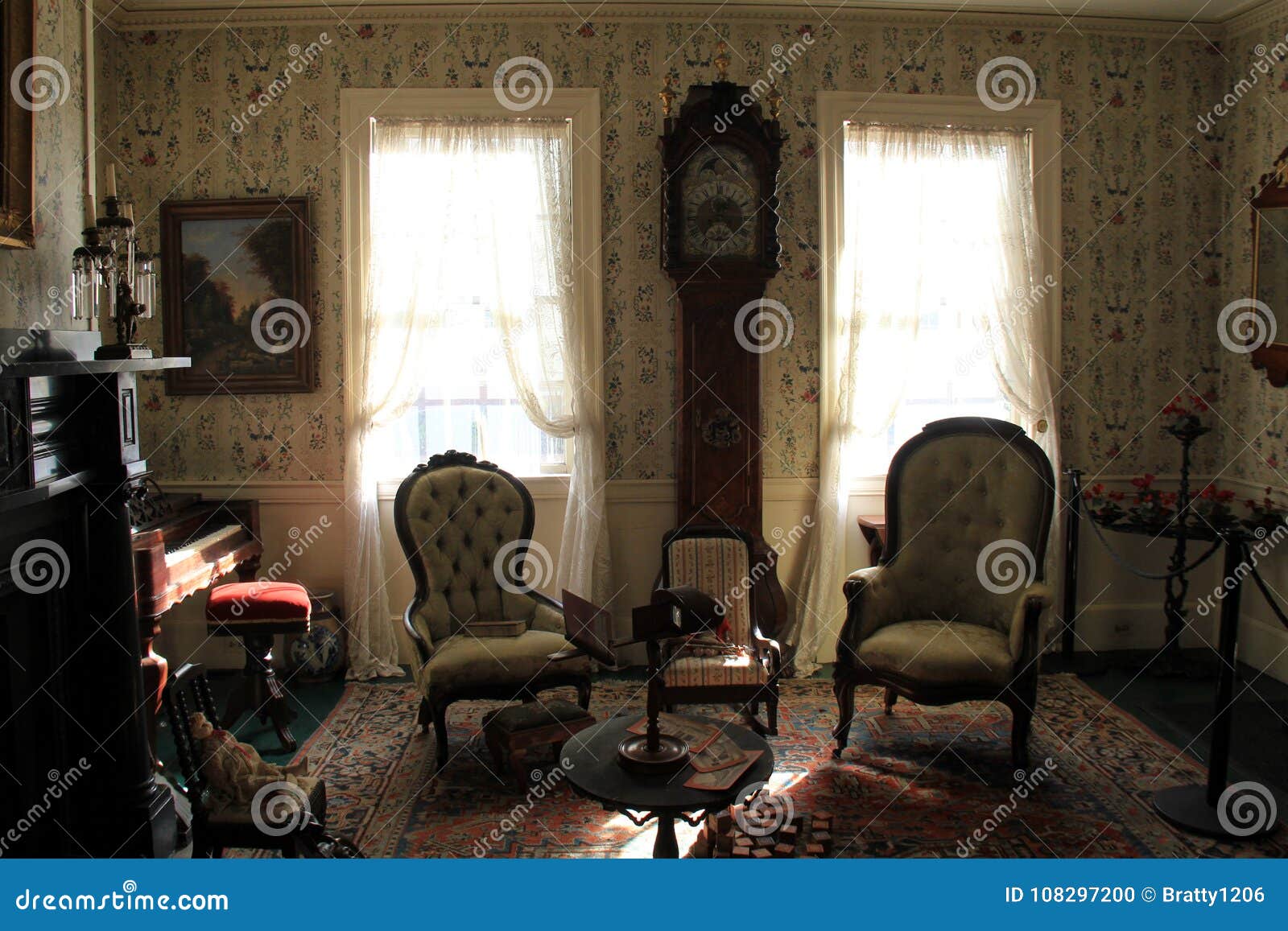 Image Of Sitting Room With Typical Furniture And Painting From