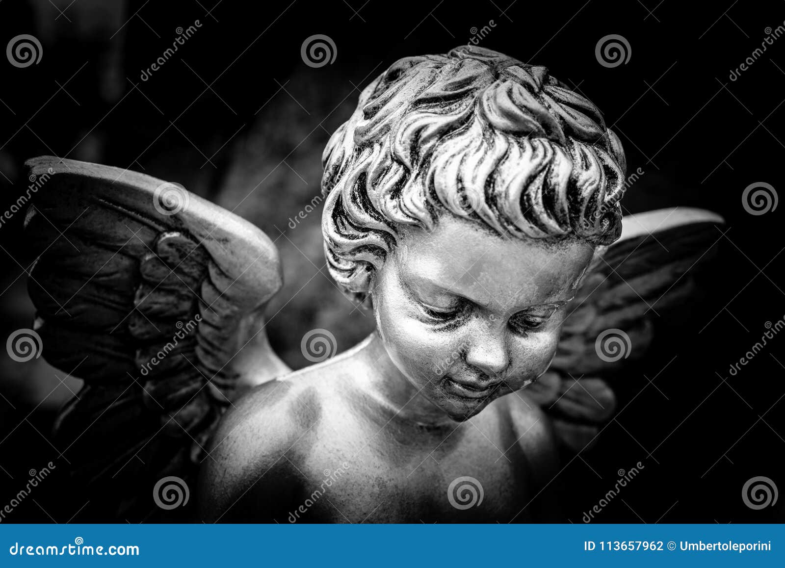 Imagem Preto E Branco Do Anjo Foto de Stock - Imagem de anjo, escuro:  113657962