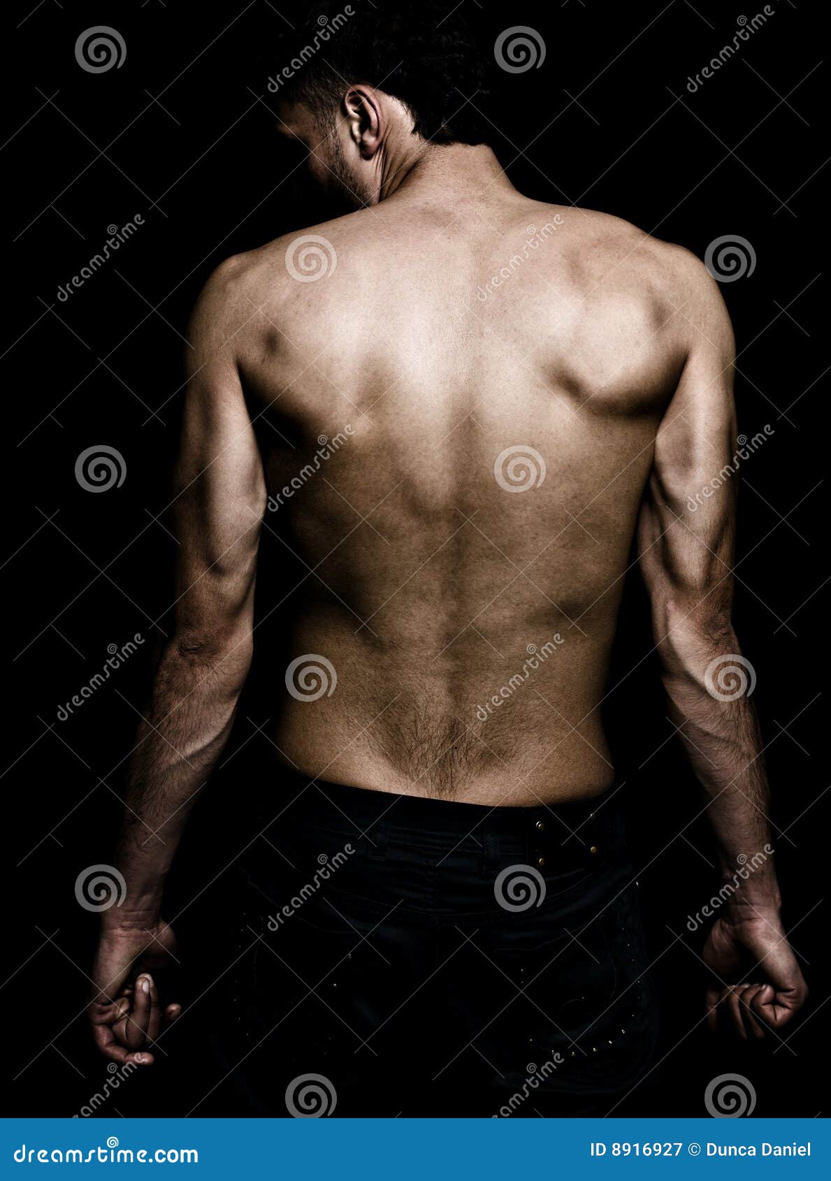 Imagen Artística Del Grunge Del Hombre Con La Parte Posterior Muscular  Imagen de archivo - Imagen de shirtless, ajuste: 8916927