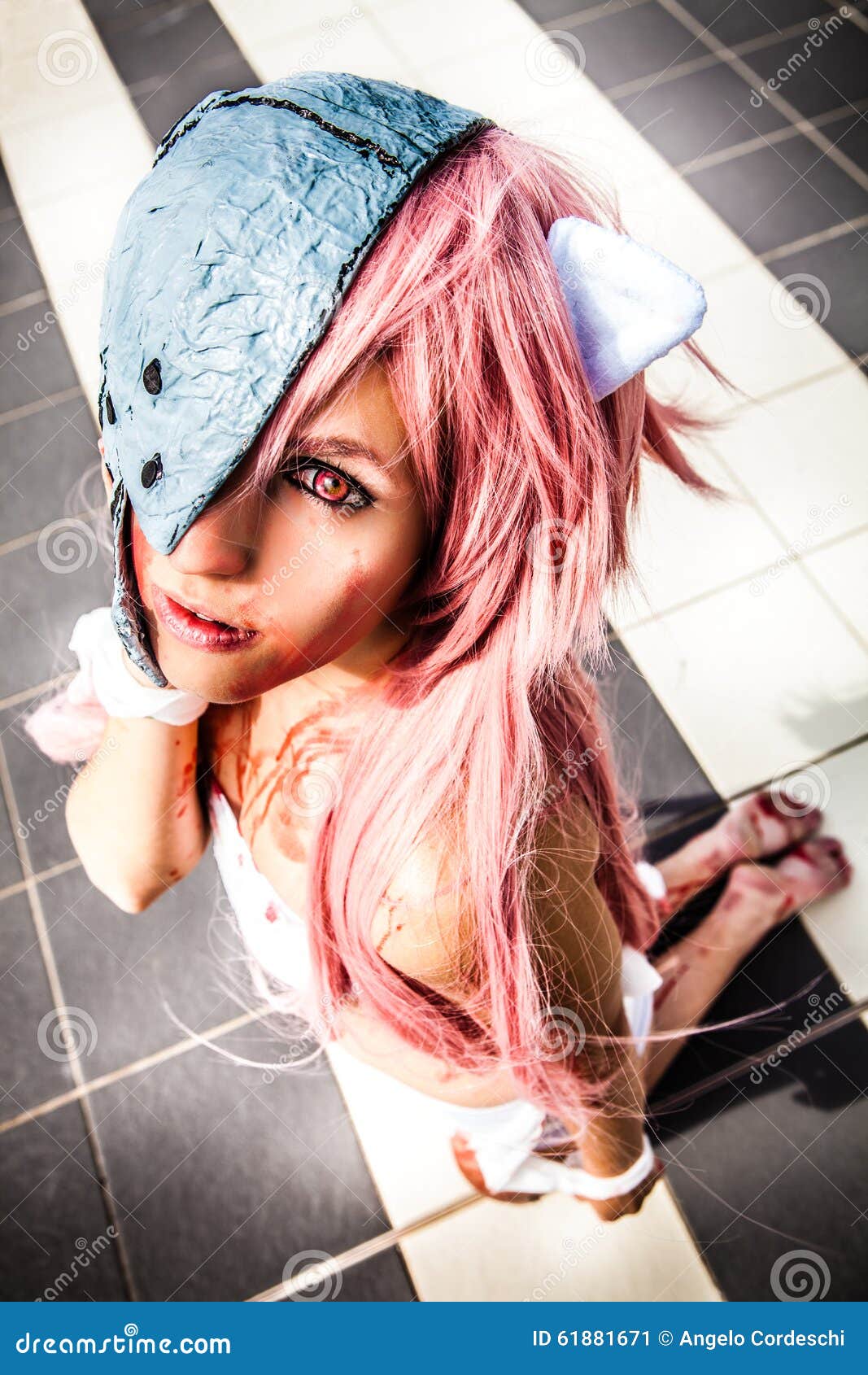 lucy from elfen lied cosplay