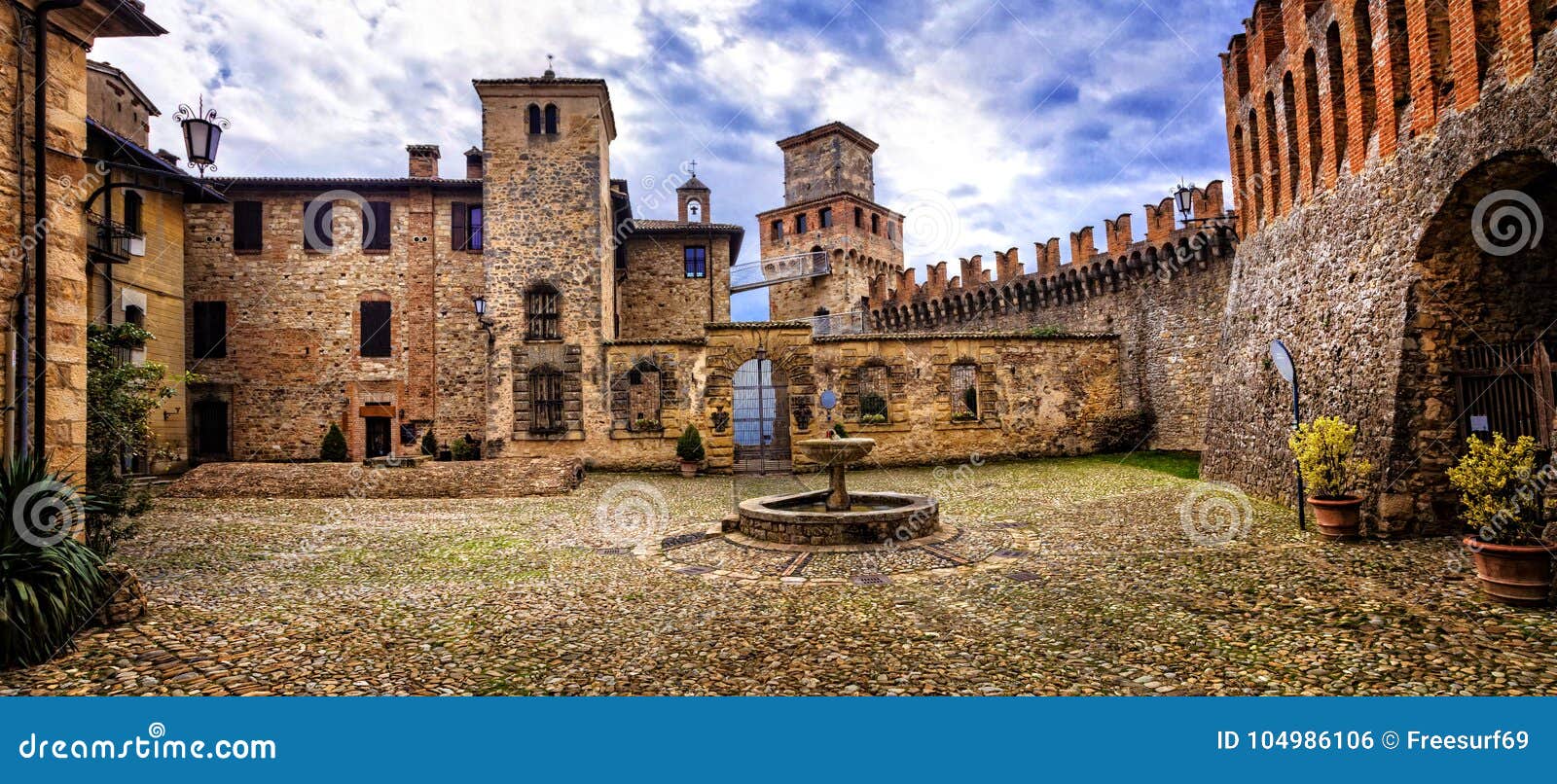 medieval castles of italy - castello di vigoleno, piacenza provi