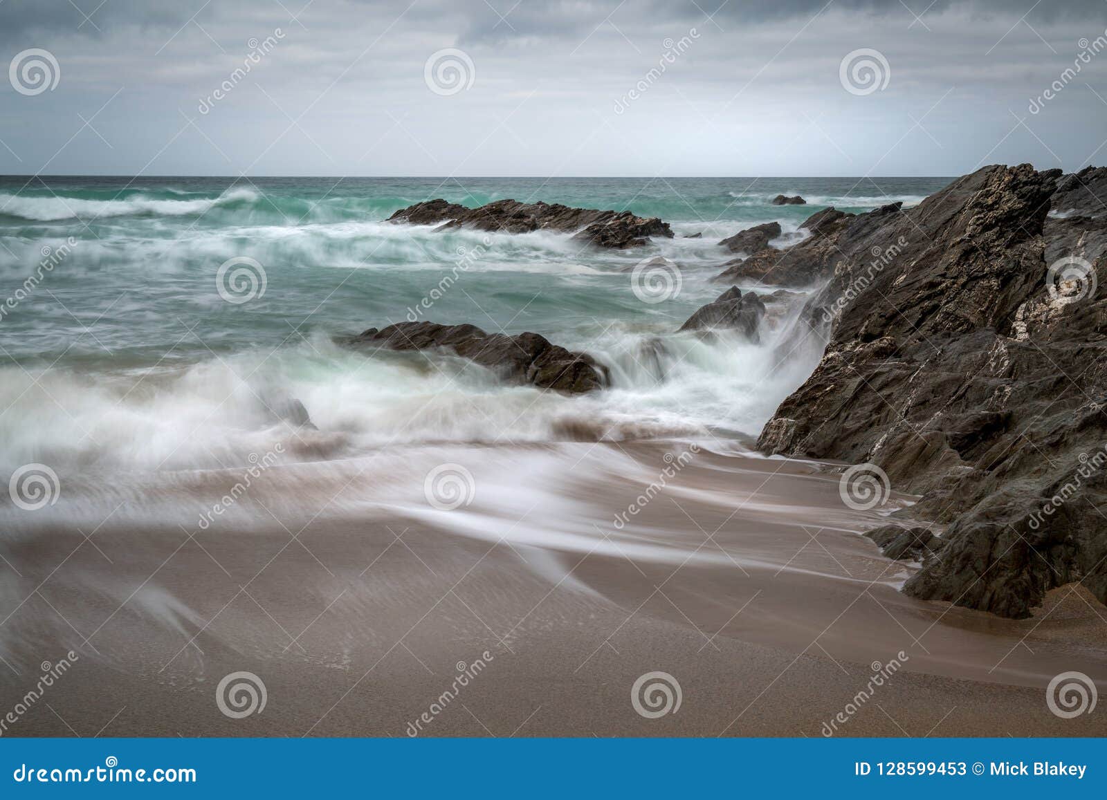 incoming tide, fistral beach, newquay, cornwall