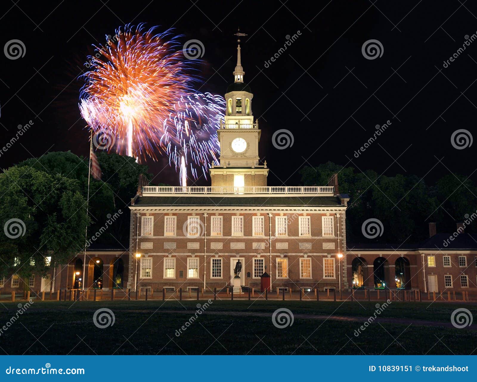 Independence Hall Fireworks Stock Image Image of night, tower 10839151