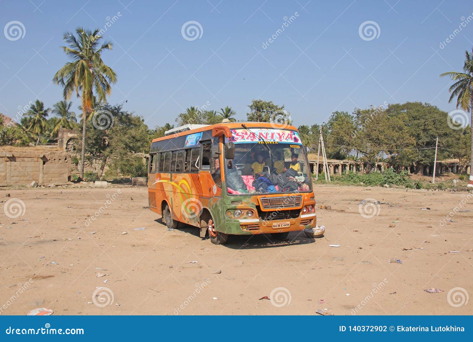 hampi to goa travel bus