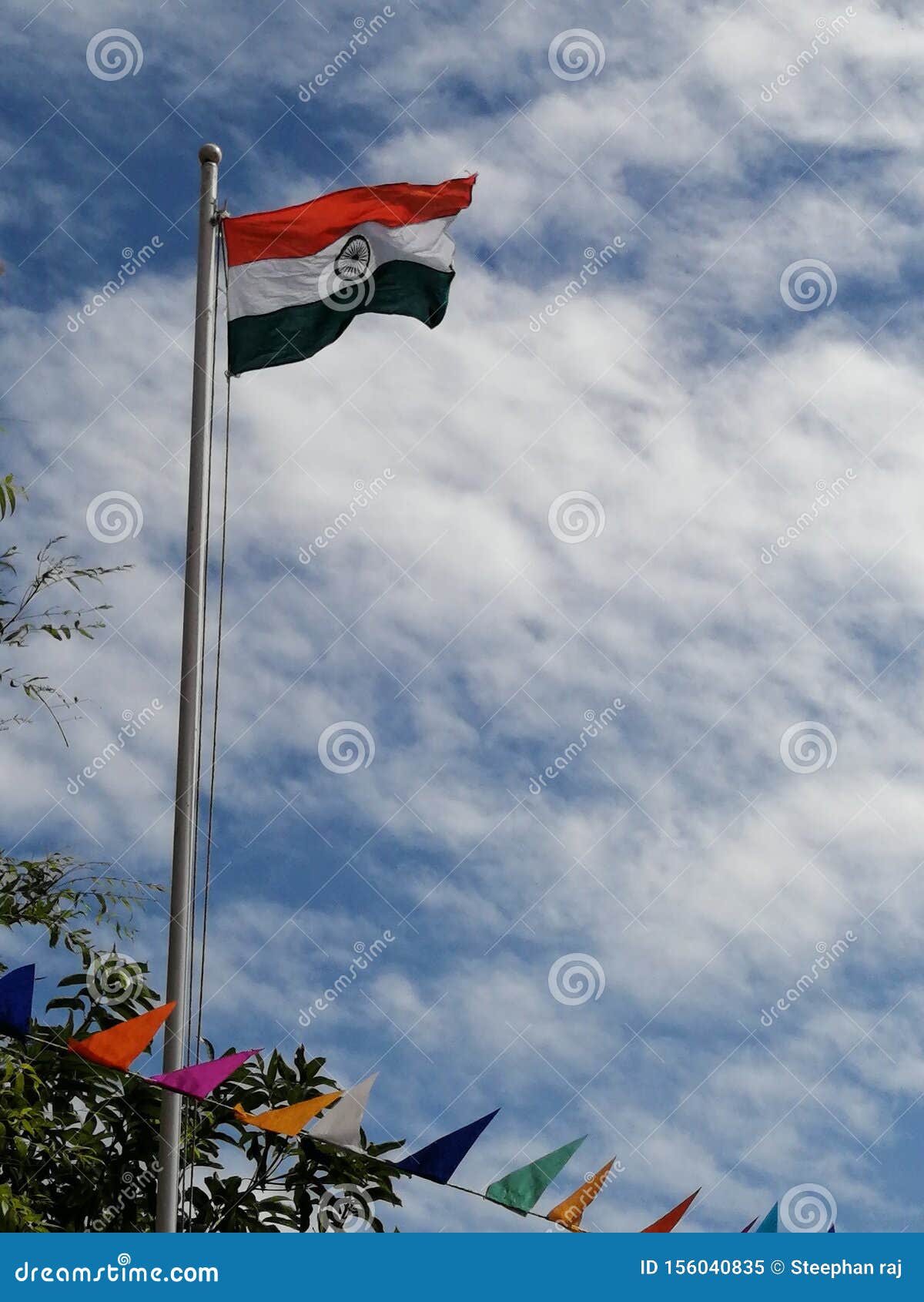 independence day images flag hoisting