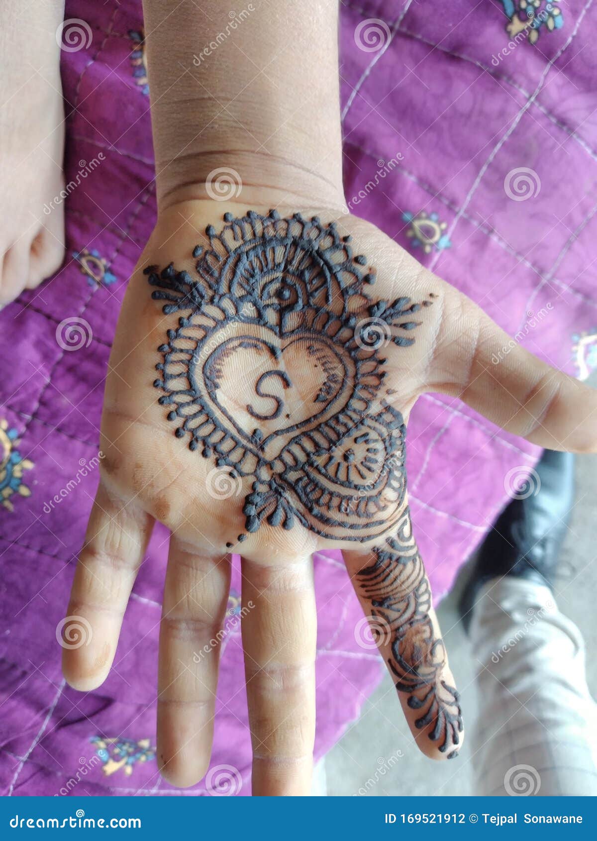 Indian Art Mehndi for Looking Beautiful for Traditional Fashion Stock ...