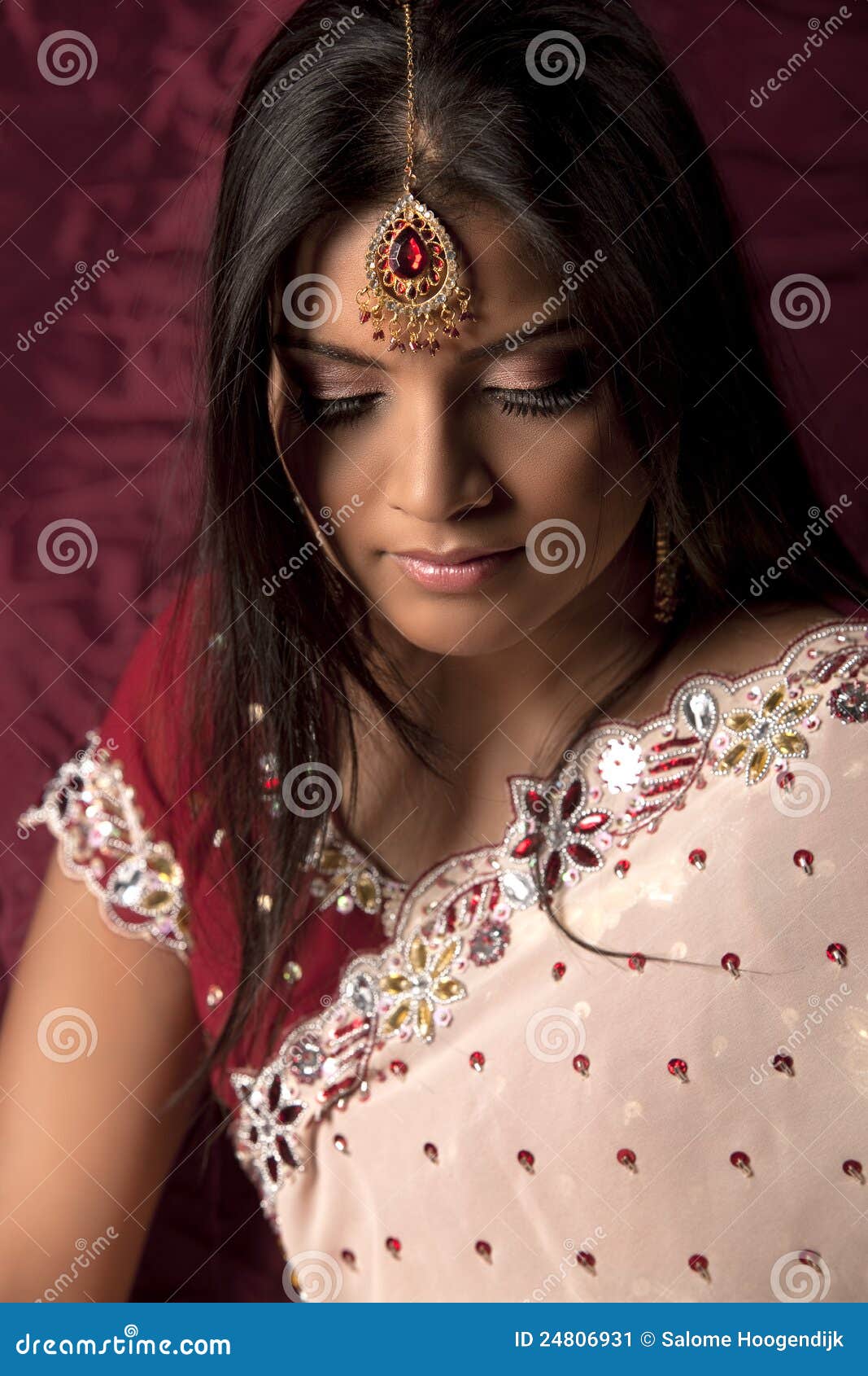 indian bridal beauty with tikka stock image - image of