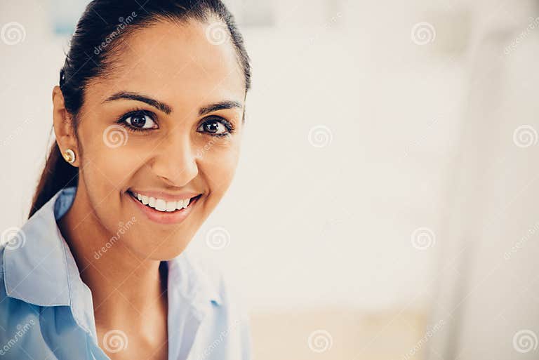 Indian Business Woman Pretty Smiling Office Stock Image Image Of Business Light 30542675