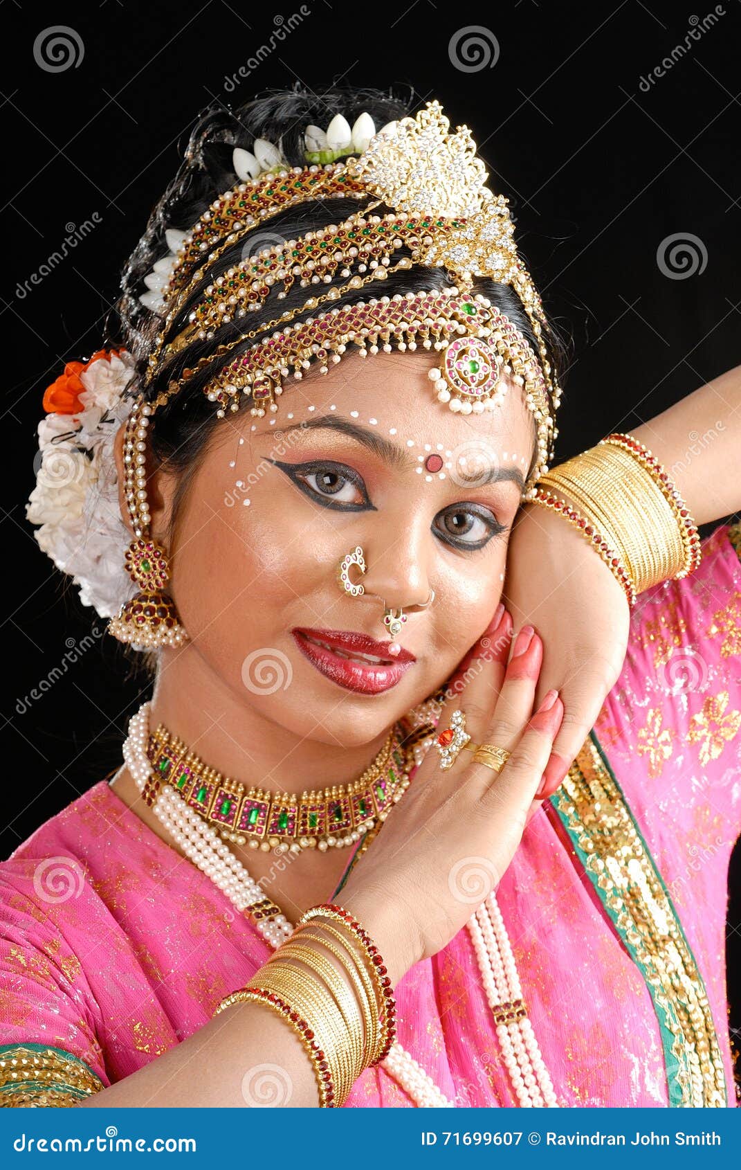 Indian Classical Dance editorial photography. Image of natya - 71699607