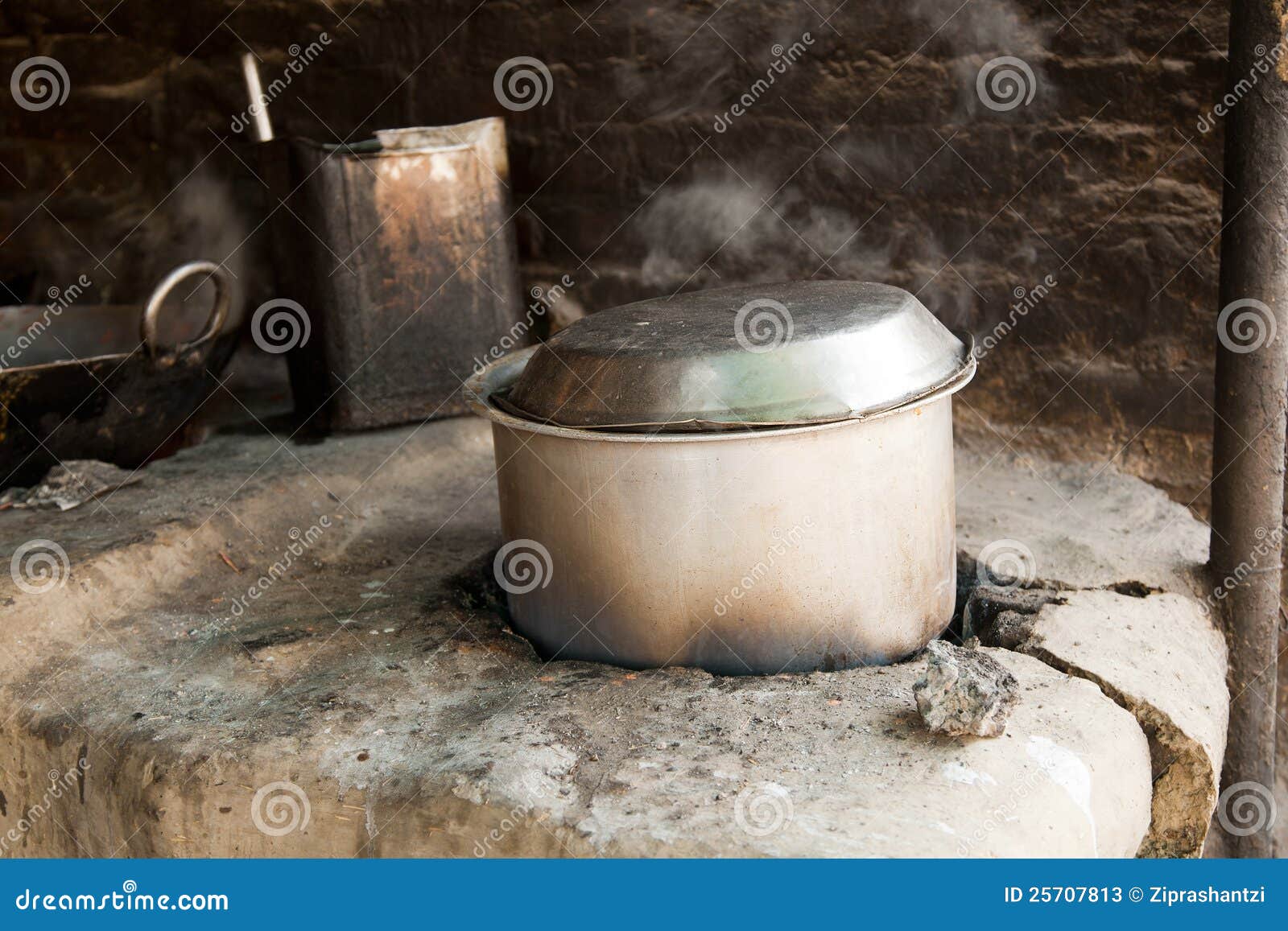 Indian Cooking Old Deep Pan (Karahi, Kadhai) Stock Image - Image of  kitchen, karai: 25707813