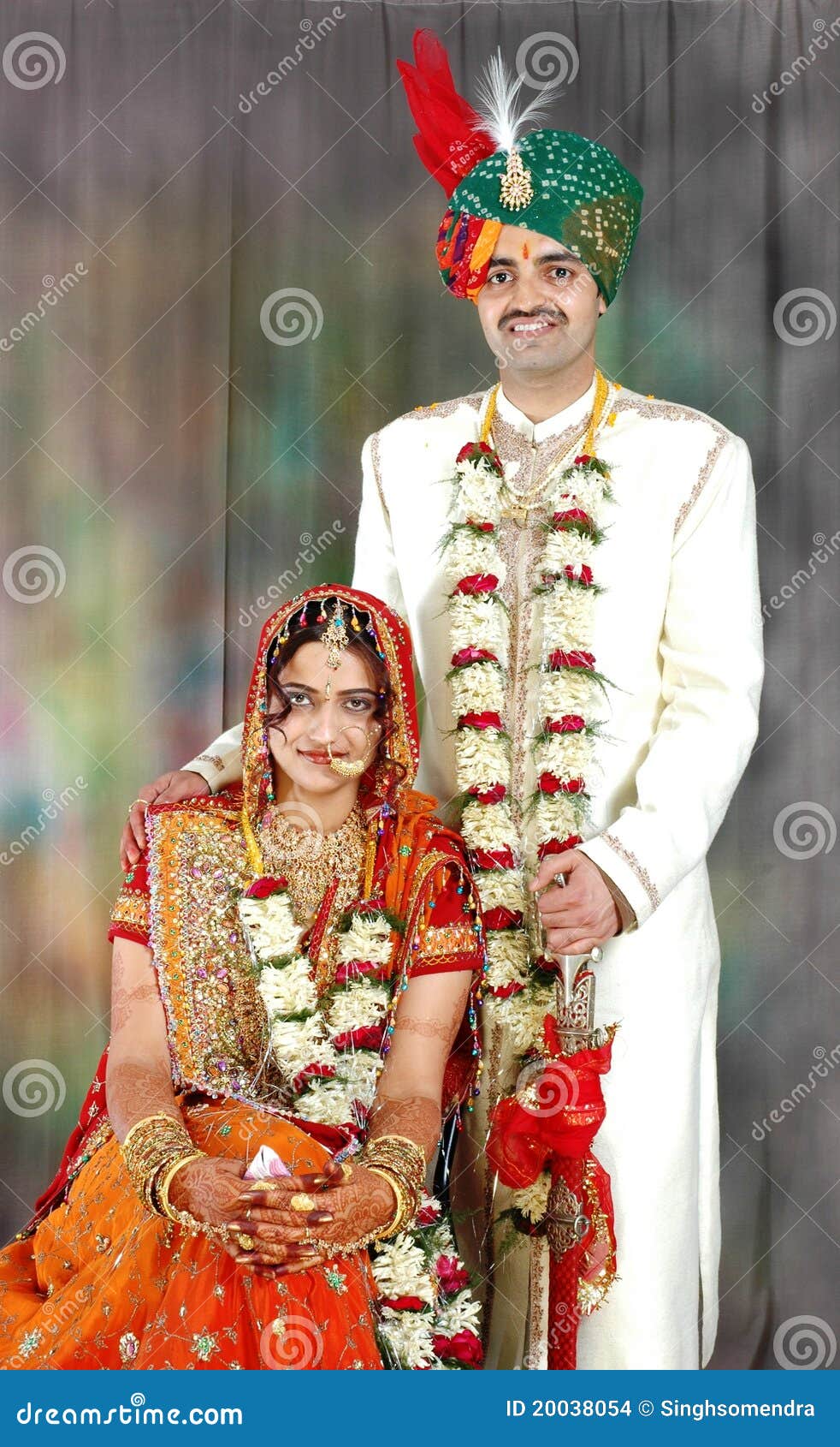 Beautiful Indian wedding in pink & dark green hues | Indian bridal outfits, Indian  wedding dress, Green wedding dresses