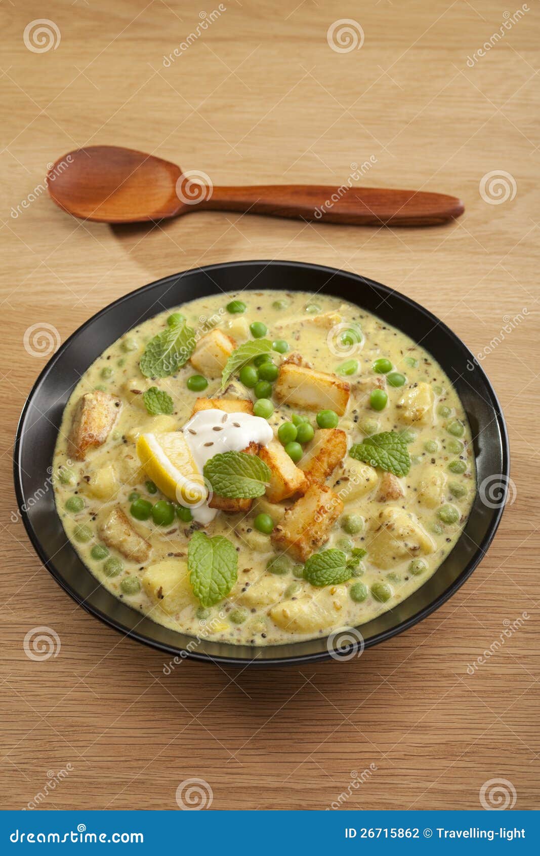 indian curry panir and peas