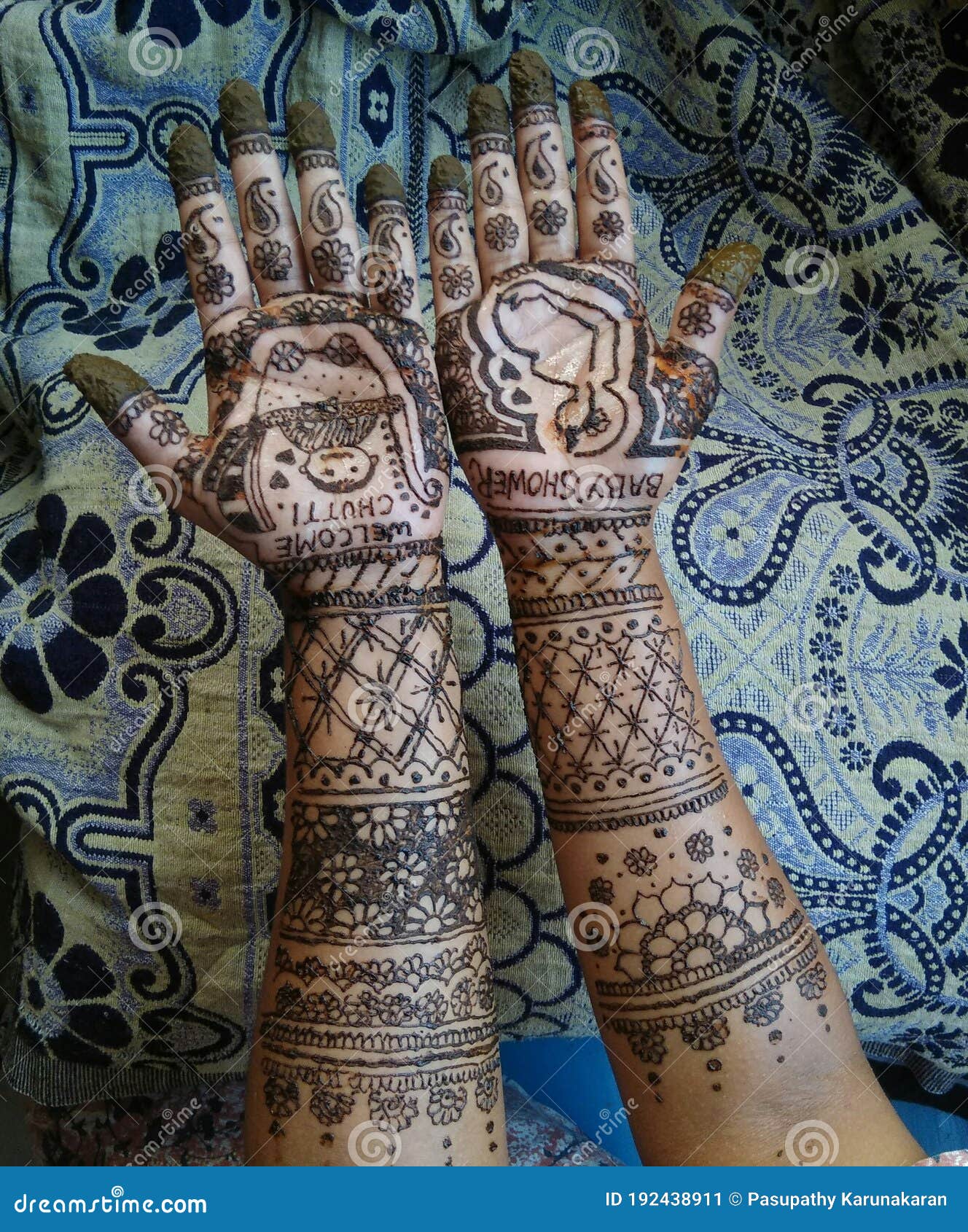 New and Unique mehndi designs for baby shower - K4 Fashion