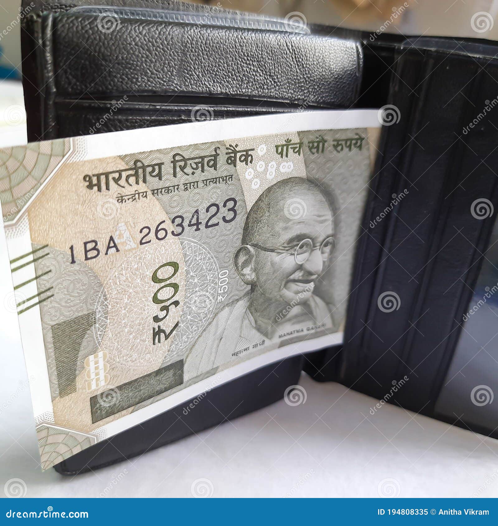 Buy Wallet King 2000 & 500 Indian Currency Notes Printed Design Canvas  Wallet Slim Purse Bi-Folded at Amazon.in