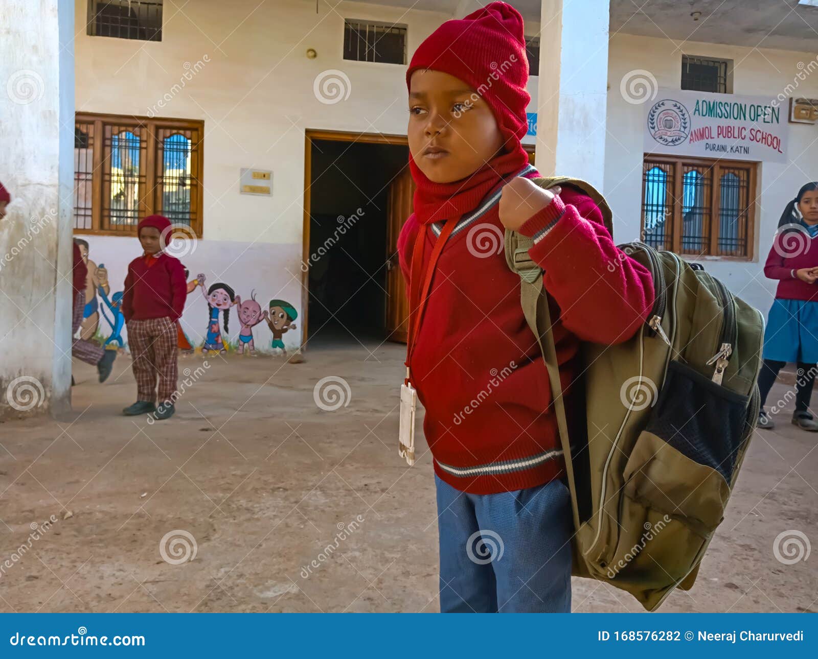 Indian School Boy Standing with Heavy Bag in India January 2020 Editorial  Photography - Image of kids, background: 168576282