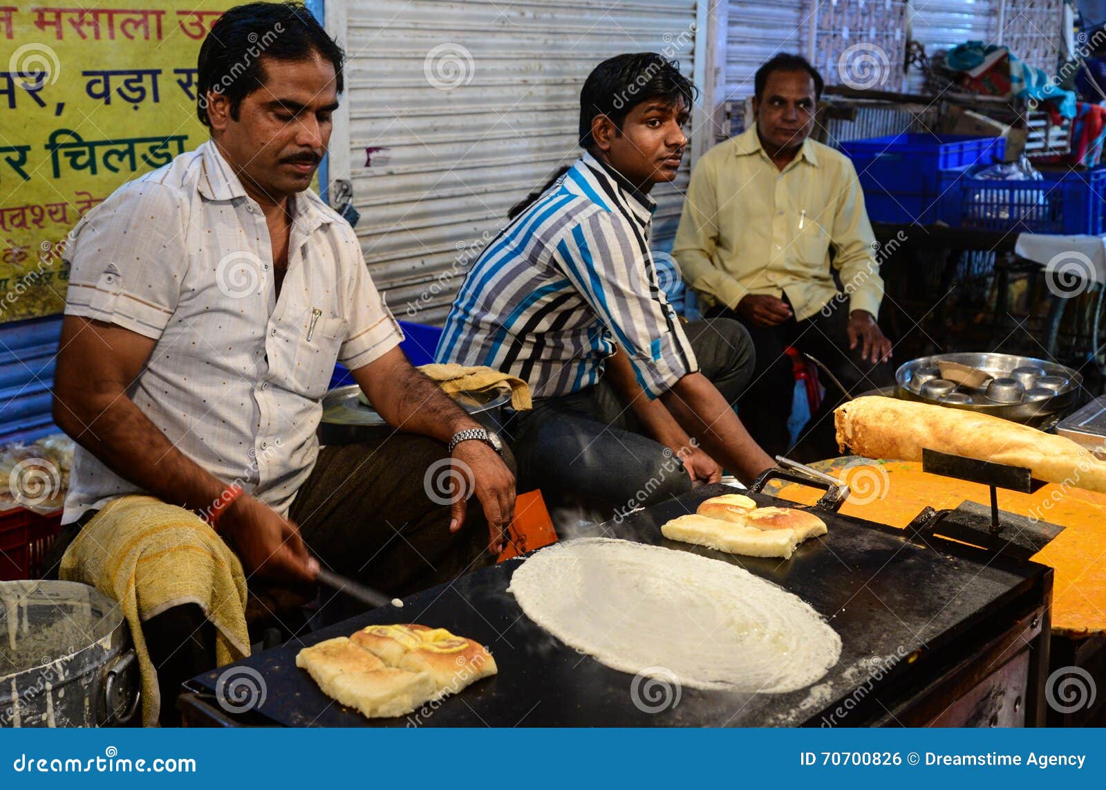 Indian Street Food Vendors Editorial Photo - Image: 70700826
