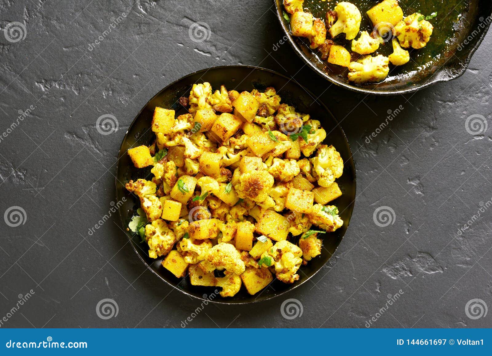 Indian Style Cauliflower with Potatoes Stock Image - Image of bowl