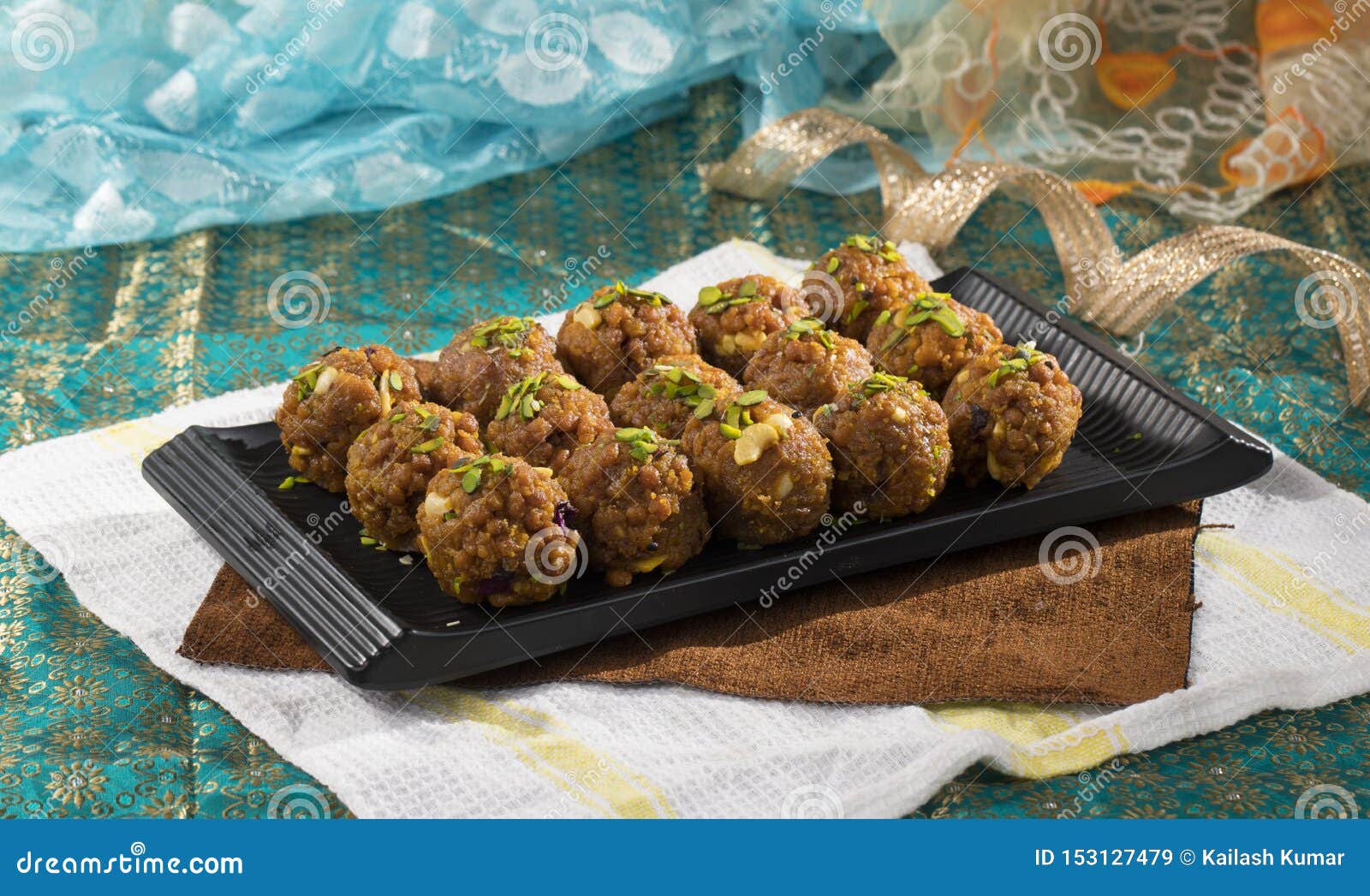 motichur rabri laddu