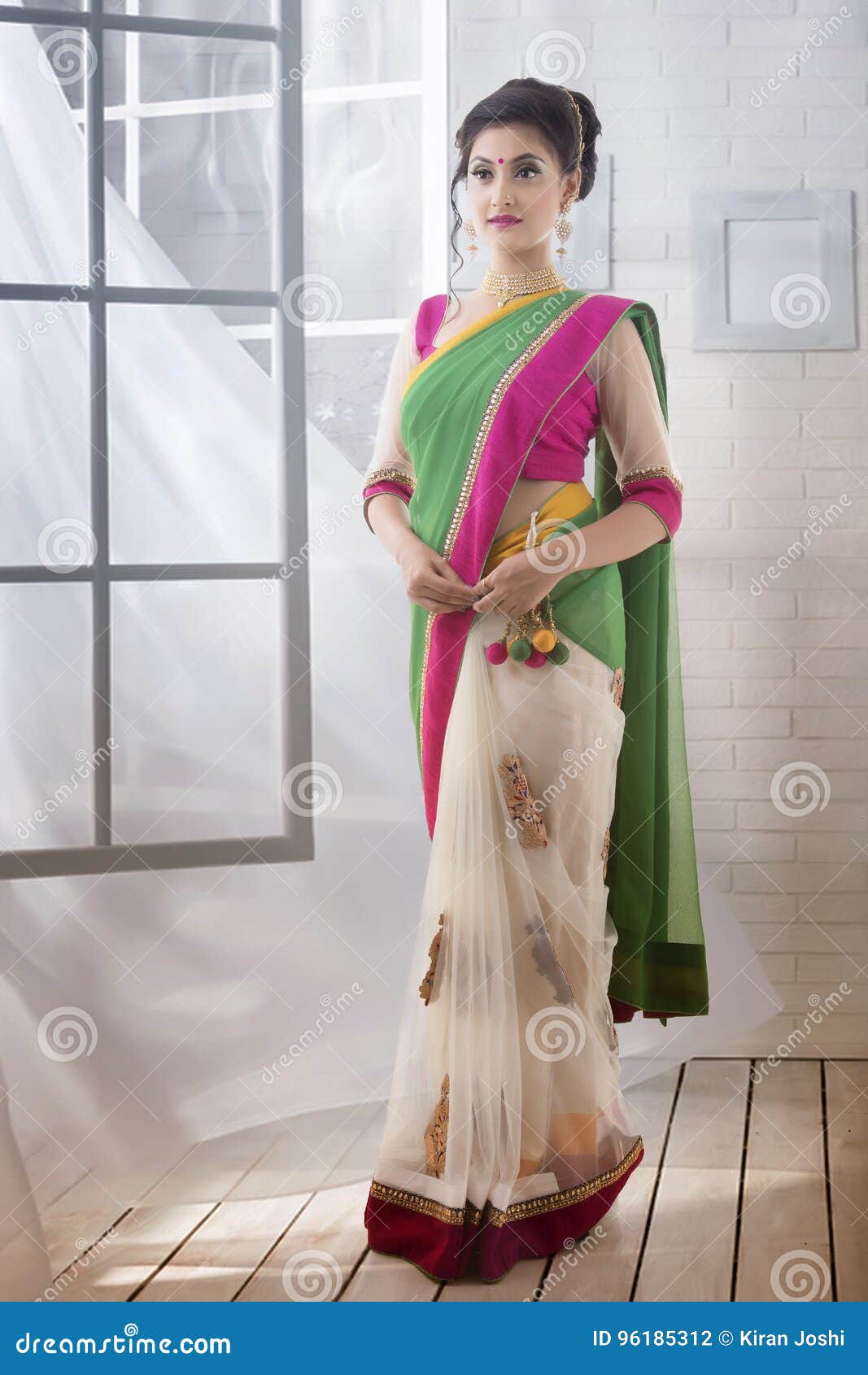 Indian Woman Wearing Traditional Saree Stock Photo - Image of ...