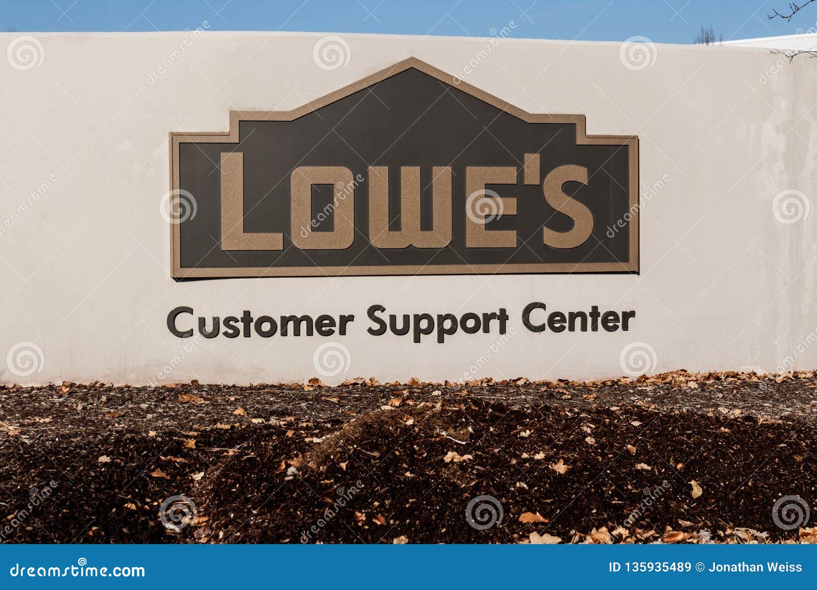 Indianapolis - Circa January 2019: Lowe`s Home Improvement Customer Service Center I. Lowe`s Home Improvement Customer Service Center. Lowe`s operates retail home improvement and appliance stores in North America I